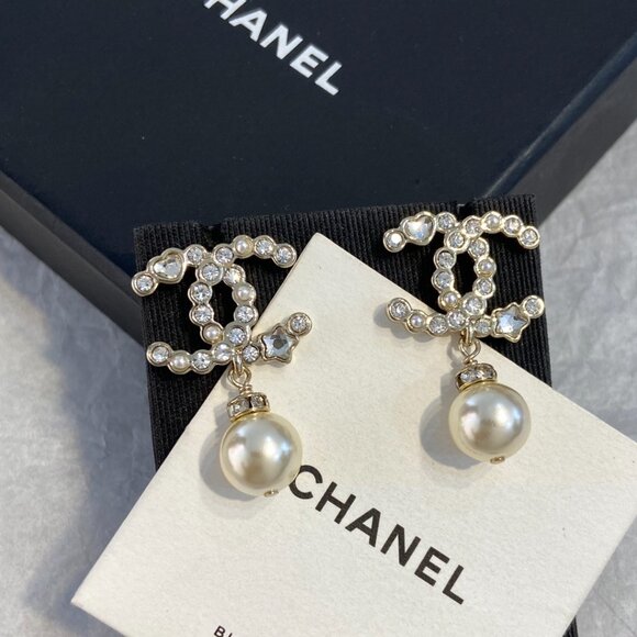 Authentic Chanel CC Logo Crystal Pave Faux Pearl Dangle Earrings - Picture 3 of 6